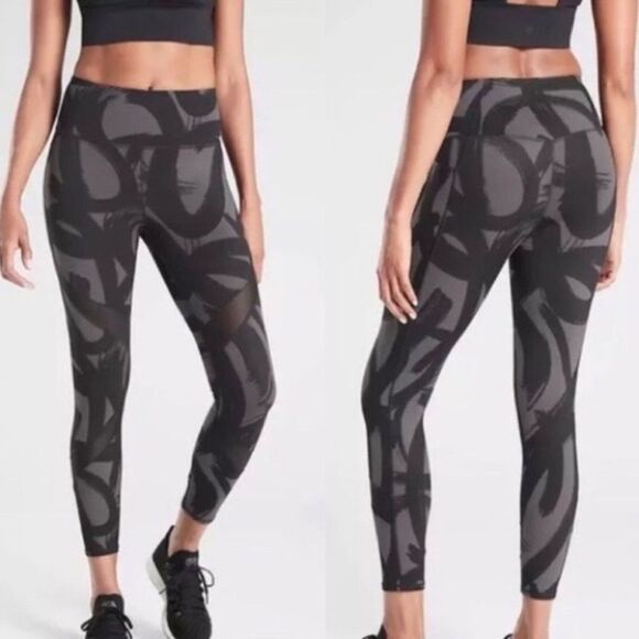 Athleta Tenacity Brush Strokes 7/8 Tights Pants Black Gray Mesh Design Pocket XS - Picture 1 of 11